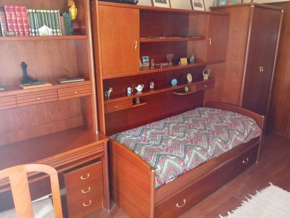 Quarto Completo - Estúdio - Ótimo Estado