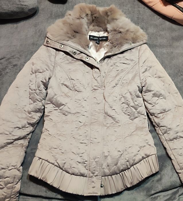 Продам куртку б/у в отличном состоянии