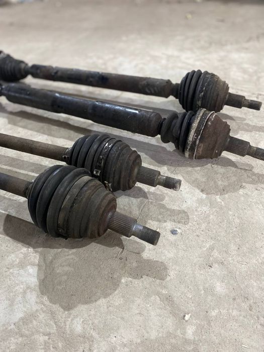 Полуось граната кулак поворотний Skoda vrs rs wts 1.8 turbo шкода 1.8