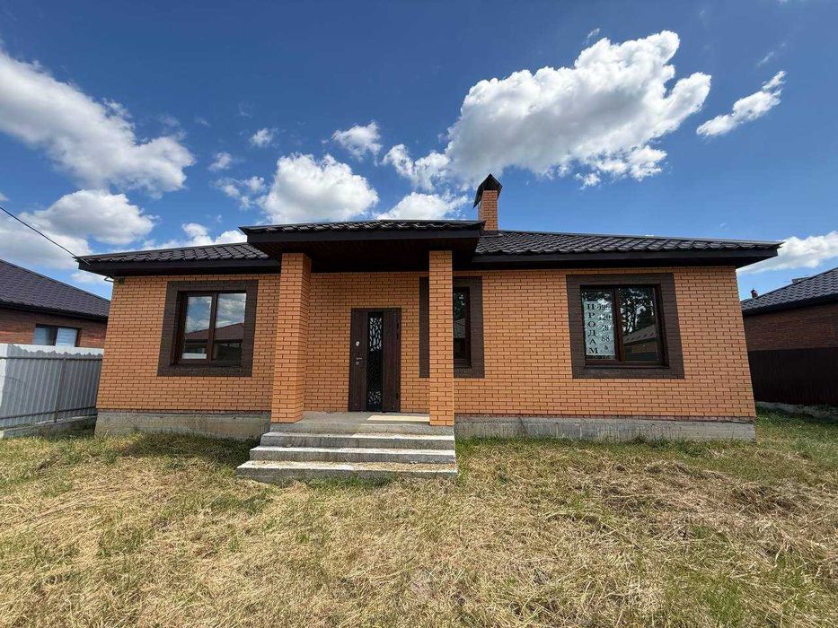 Продаж 1 поверхового будинку у центрі Агрономічного!