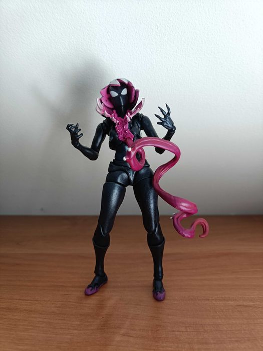 Фігурка марвел гвен павук spidergwen revoltech amazing yamaguchi marvel legends hasbro