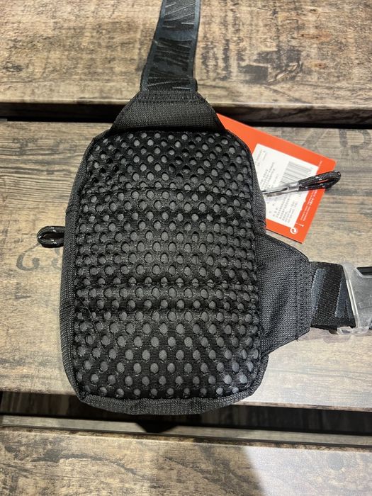 Сумка сумочка месенджер nike mini bag барсетка найк маленька міні чорн