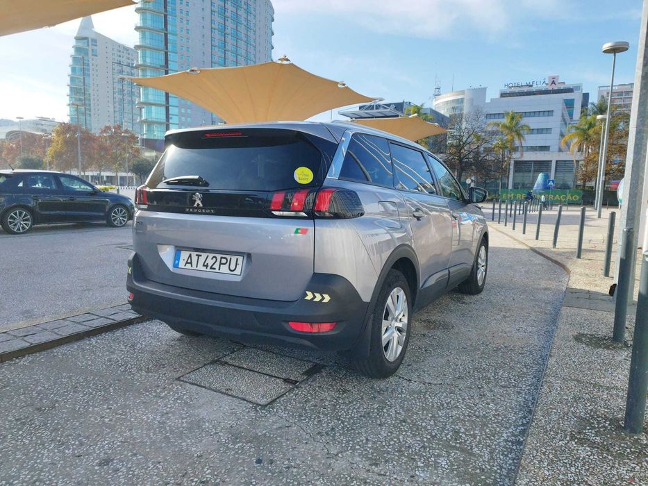 Peugeot 5008 1.6 BlueHDi Business Excutive