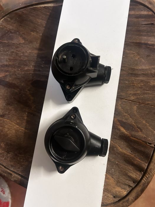 Stare gniazdka retro