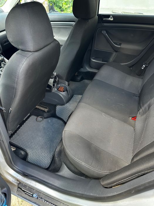 Volkswagen Jetta V