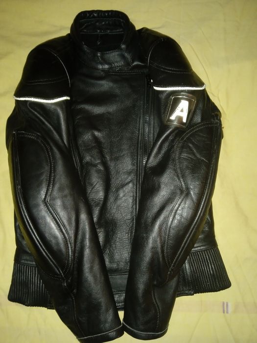 Мото-куртка розмір 10
