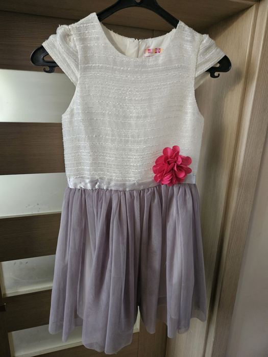 Sukienka dziecięca YoungStyle 134