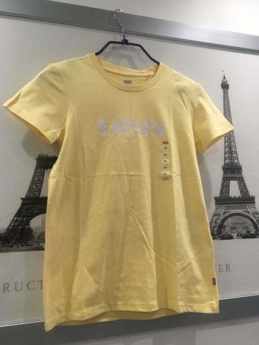 Футболка жіноча Levis розм. XS