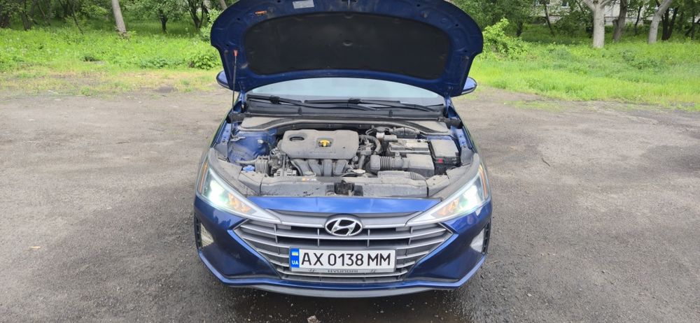 Hyundai Elantra 2019г