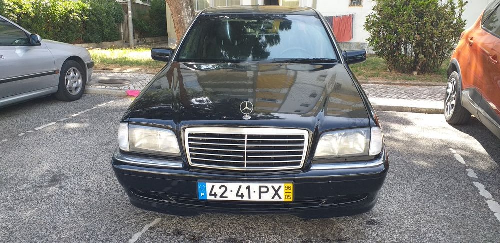 Mercedes-Bens C 250 turbo(Ja um classico C/30 anos)Em otimo estado.
