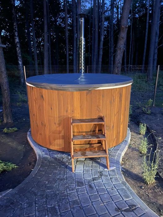 Balia ogrodowa Jacuzzi Gorąca beczka Piec wbudowany Hot Tube Premium