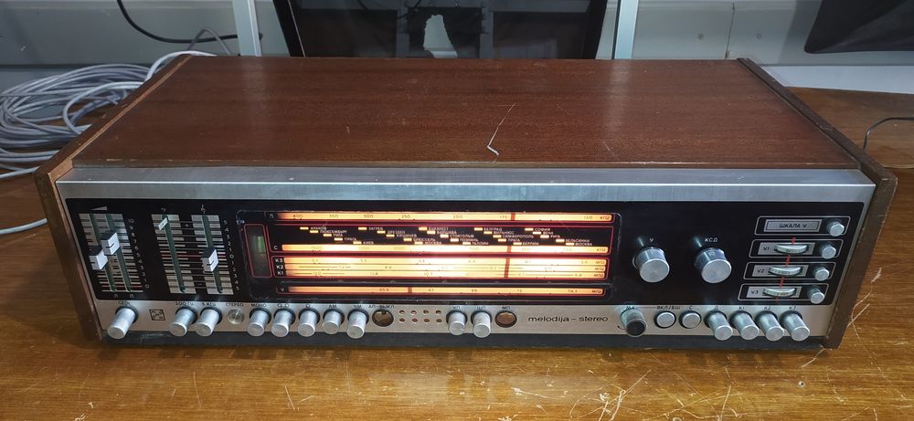 РАДИОЛА  RADIOTEHNIKA melodija-stereo -101