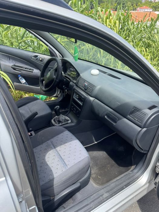 Skoda Octavia Ano 2000