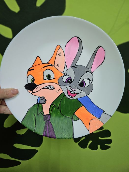 Набір для розпису тарілки — творчість, що дарує радість!
Подаруйте