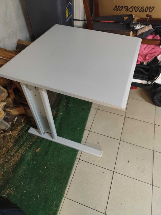 Secretaria cinzenta 80x80cm