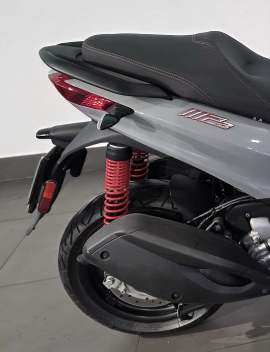 Piaggio MP3 300 hpe
