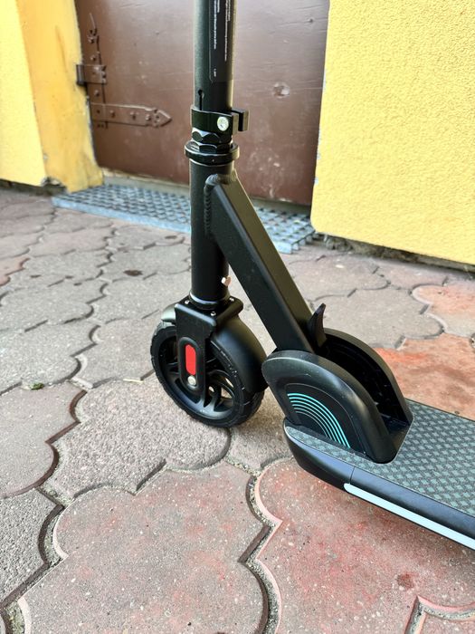 Hulajnoga elektryczna