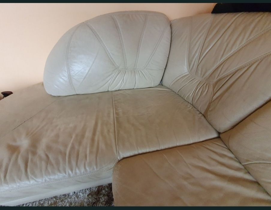 Sofa skora ecru uzywana funkcja spania