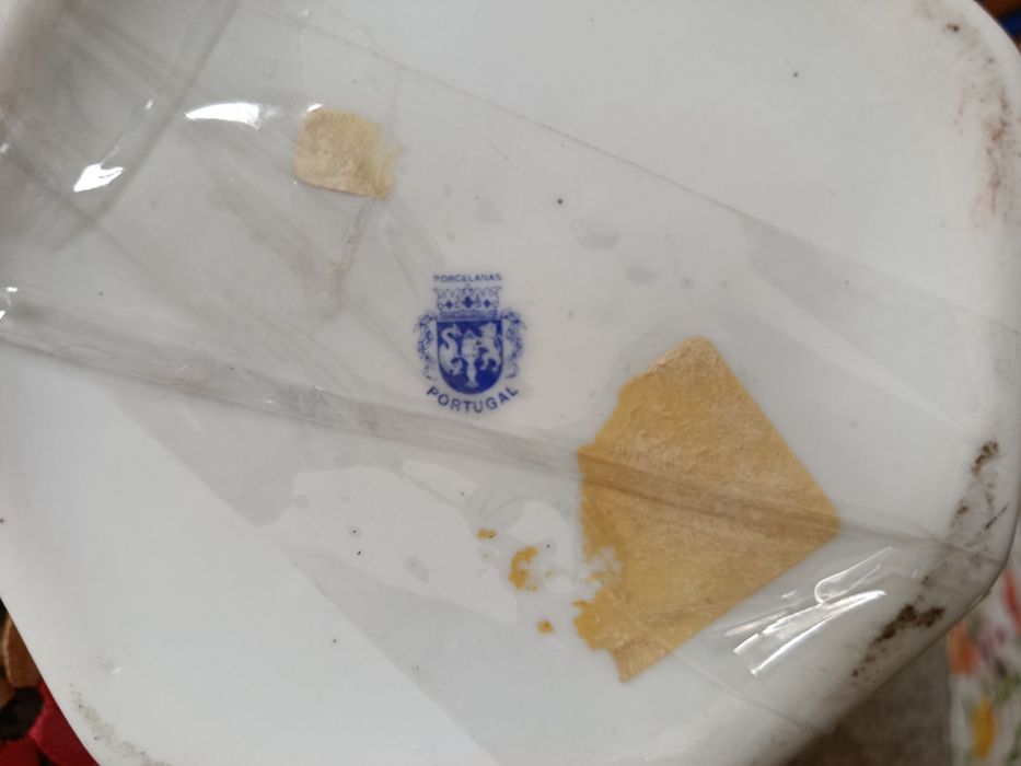 Peça em porcelana
