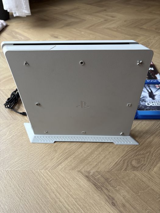 Ps4 slim 500 GB 2 pady