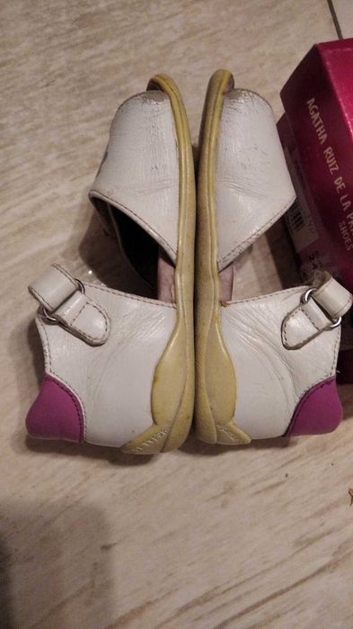 Босоніжки Agatha Ruiz De La Prada р24 устілка 15,5 см