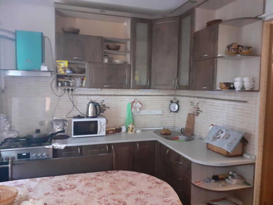 Продам  2 кімнатну квартиру с. м.Снітинка  Киівська обл.
