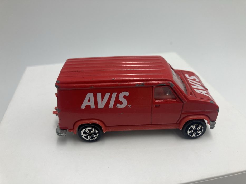 Fourgon Majorette No 279 / 234, 1/65 AVIS MOTUL Van
