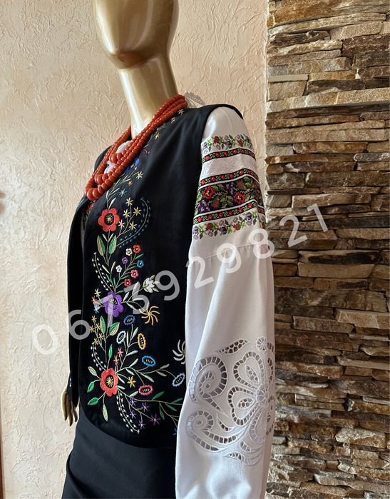 Вишитий горсет, камізелька, безрукавка, кептар, лейбик, горсик