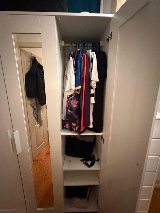 Roupeiro Ikea BRIMNES em bom estado