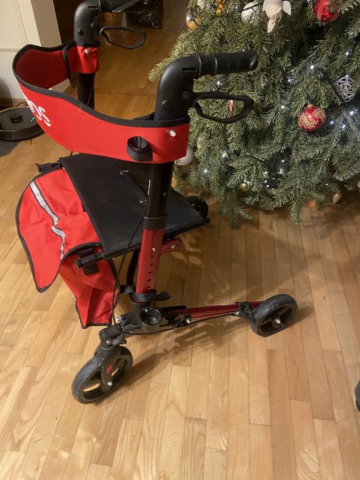 Chodzik rechabilitacyjny z opieradlem