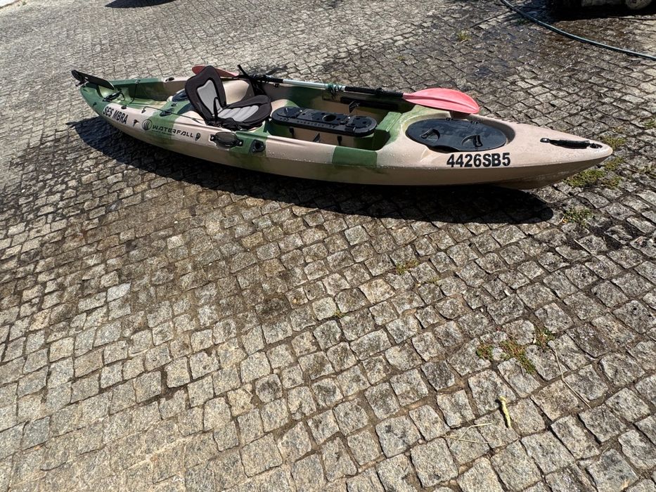 Cayake de pesca 4 ,20 comprimento