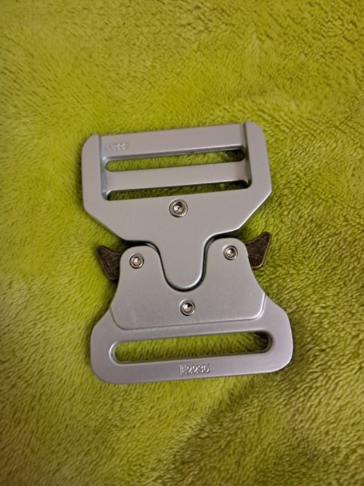 Фастекси металеві