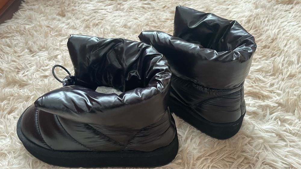 Дитячі чобітки, розмір 34