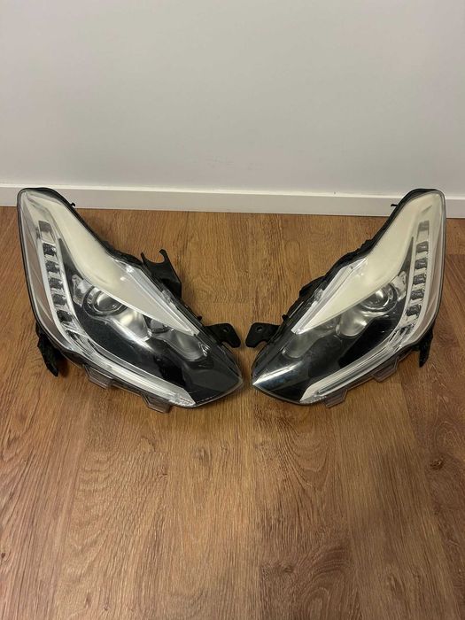 Reflektor lampa przód soczewka prawa lewa Citroen DS5 GB