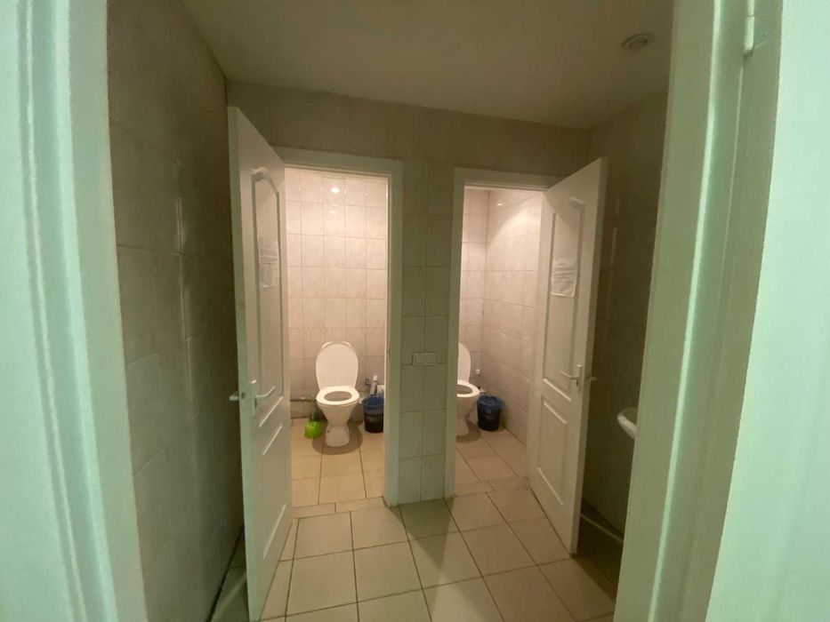 ОРЕНДА фасадного нежитлового приміщення вільного призначення до 100м.