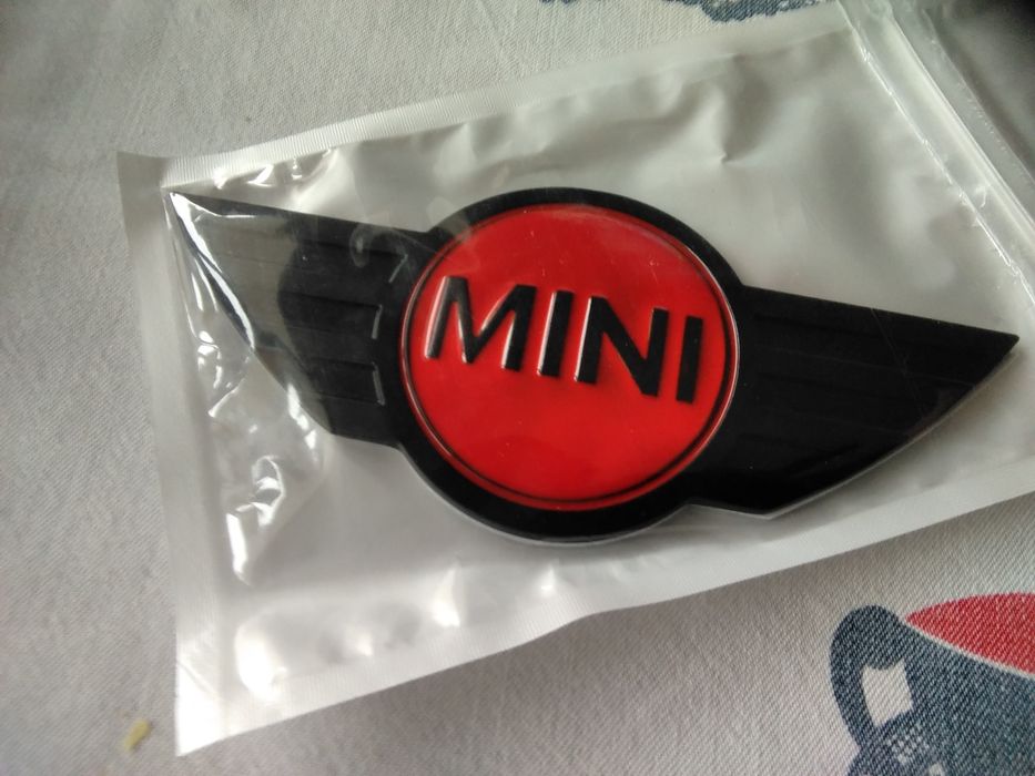 Emblema / simbolo "mini"