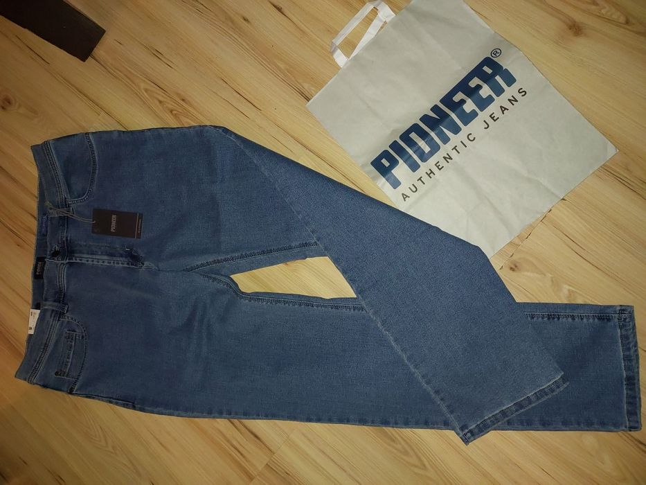 Nowe spodnie jeansowe typu THERMO rozm.38/30