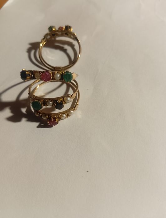 Tudo reservado em avaliação HUAnéis metal nobre vários preços e tamanh