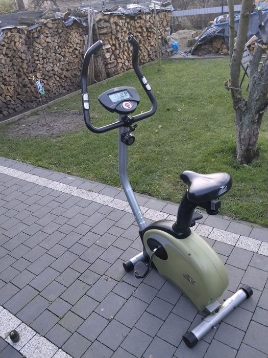 Sprzedam rower stacjonarny magnetyczny.Ladny