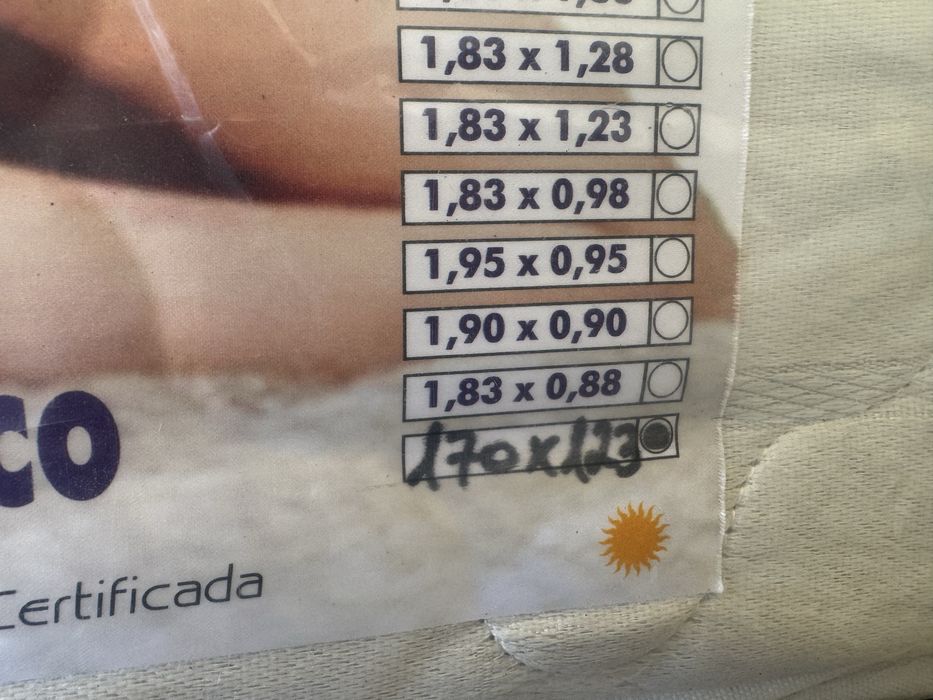 Cama c/ Estrado e Colchão