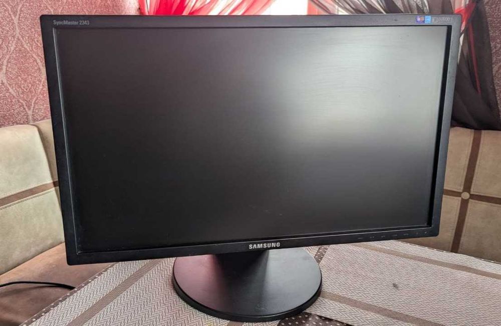 Монiтор SAMSUNG 2343BW 23" (Поворотний екран на 90)