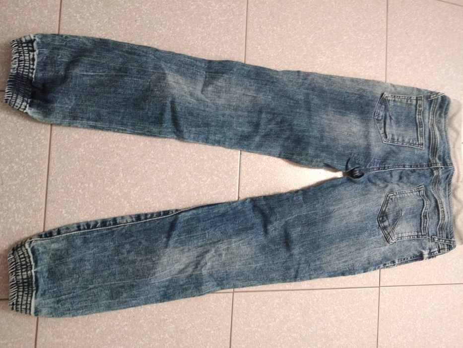 Calça de ganga em bom estado