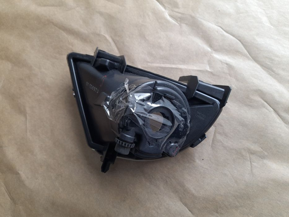 Farol de nevoeiro Ford Fiesta 2002 F.D Novo