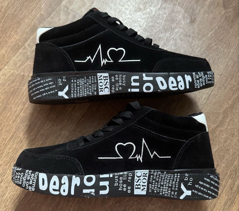 Женские кроссовки 41р./26см.