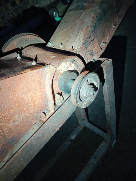 Продам дробілку для гіляк