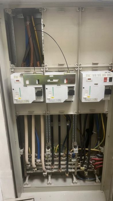 Usługi montaż instalacji elektrycznej automatyki domowej przemysłowej