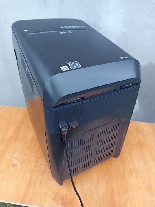 Подрібнювач паперу: Шредер Fellowes AUTOMAX 200C