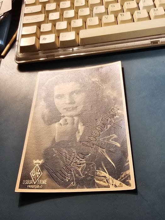 Amália Rodrigues, História de uma cantadeira, programa da Lisboa Filmes assinado por Amália Rodrigues em óptimo estado.