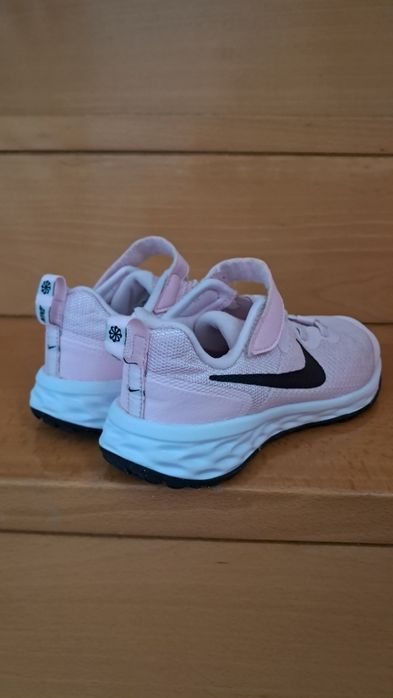 Sapatilhas Nike de menina 33