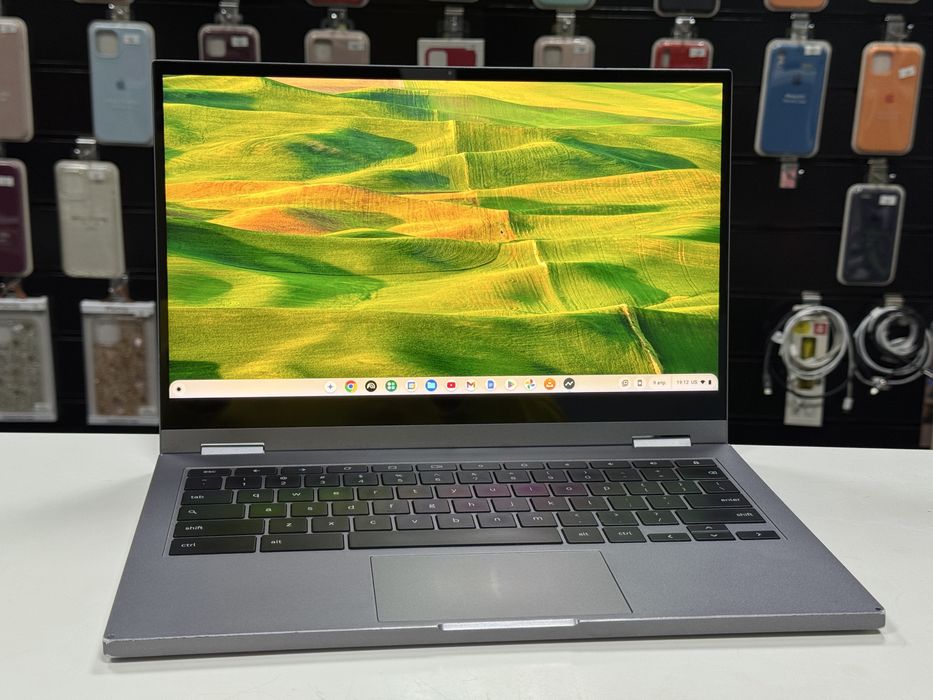 Samsung 13.3” Full hd ips i3 10110U 8 128" Chromebook